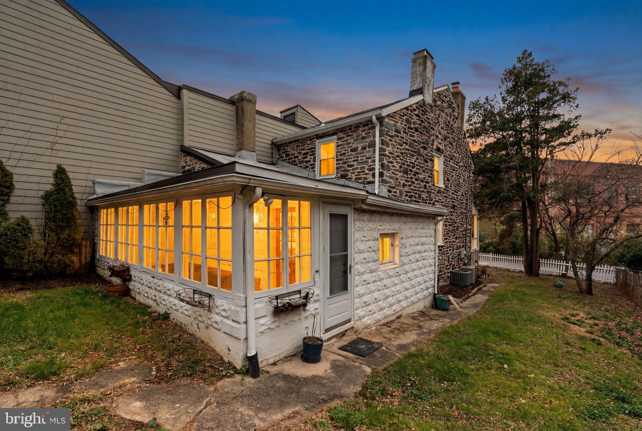 STONE HILL - Residential