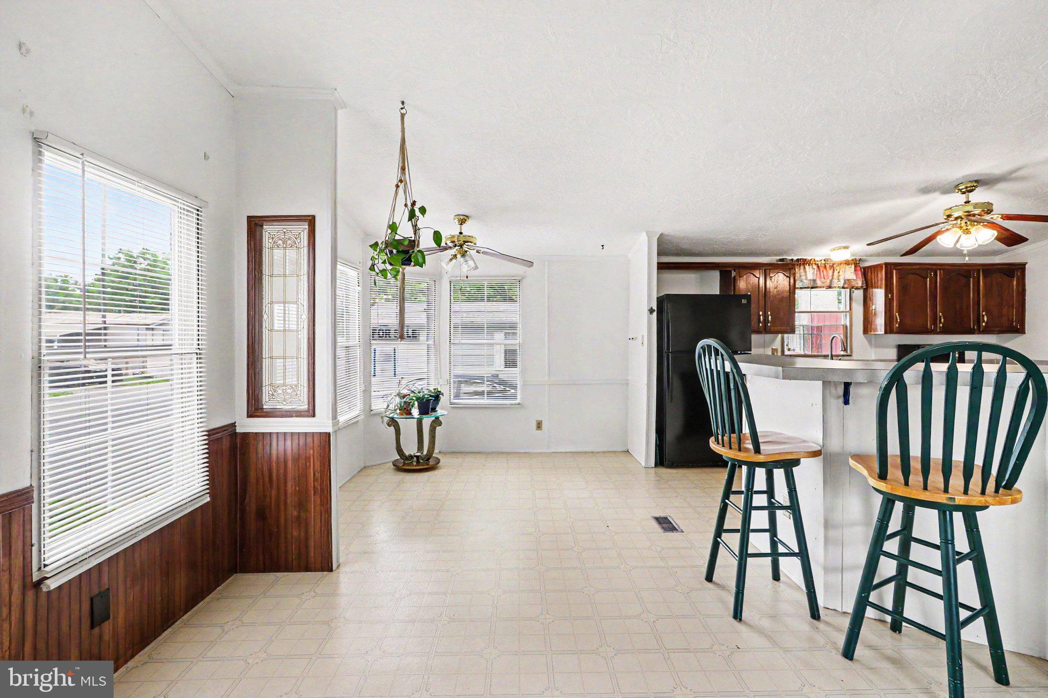 LITTLE HOLLYWOOD - Residential