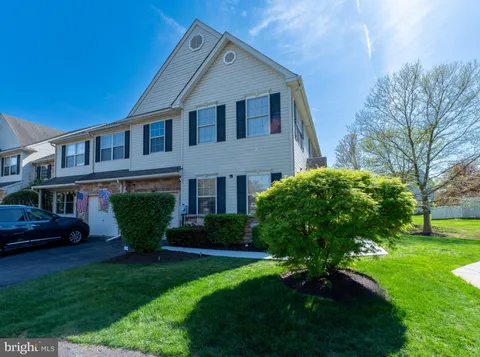 1208 Duchess Court, Royersford, PA MLS: PAMC2135916
