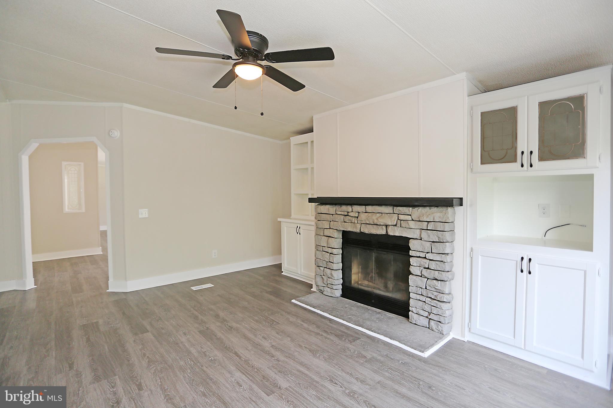 DARLINGTON MOBILE ESTATES - Residential