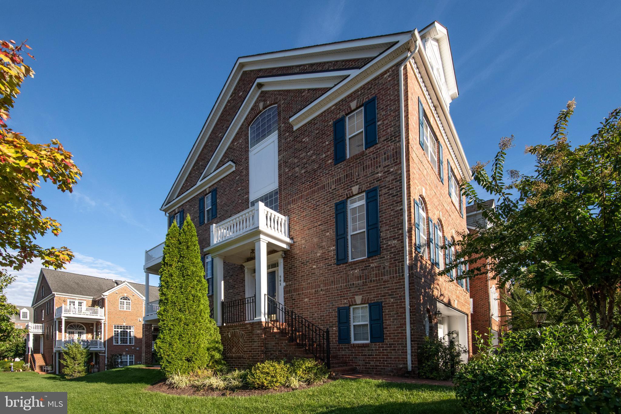 VINEYARDS OF ANNAPOLIS - Residential