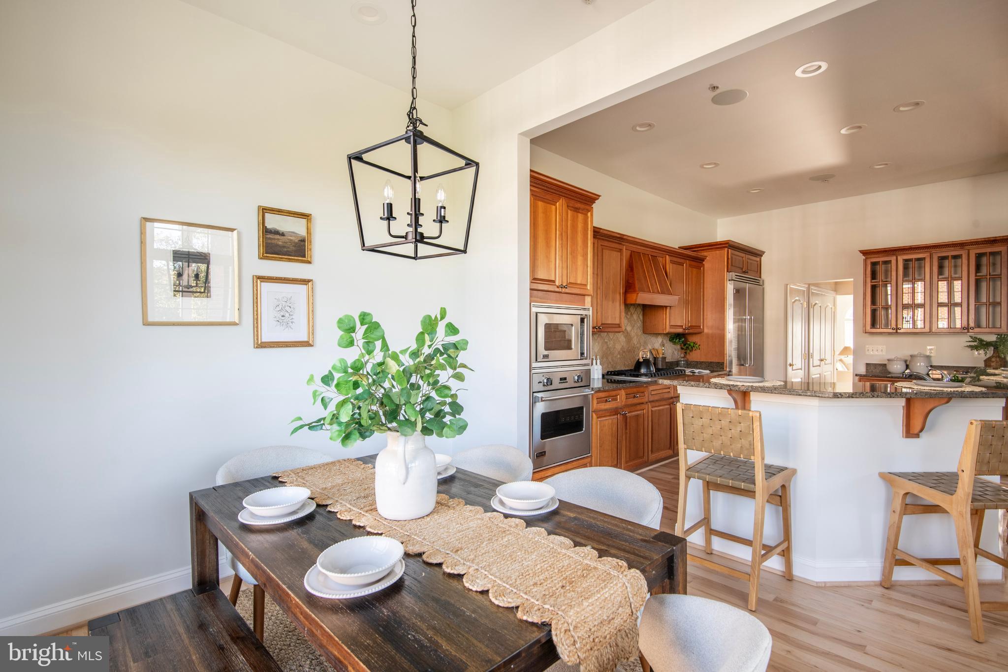 VINEYARDS OF ANNAPOLIS - Residential