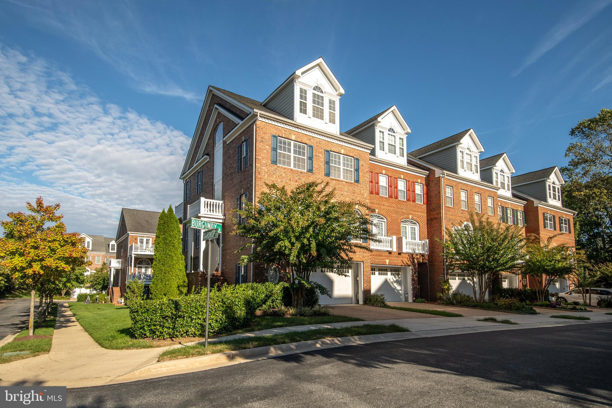 VINEYARDS OF ANNAPOLIS - Residential
