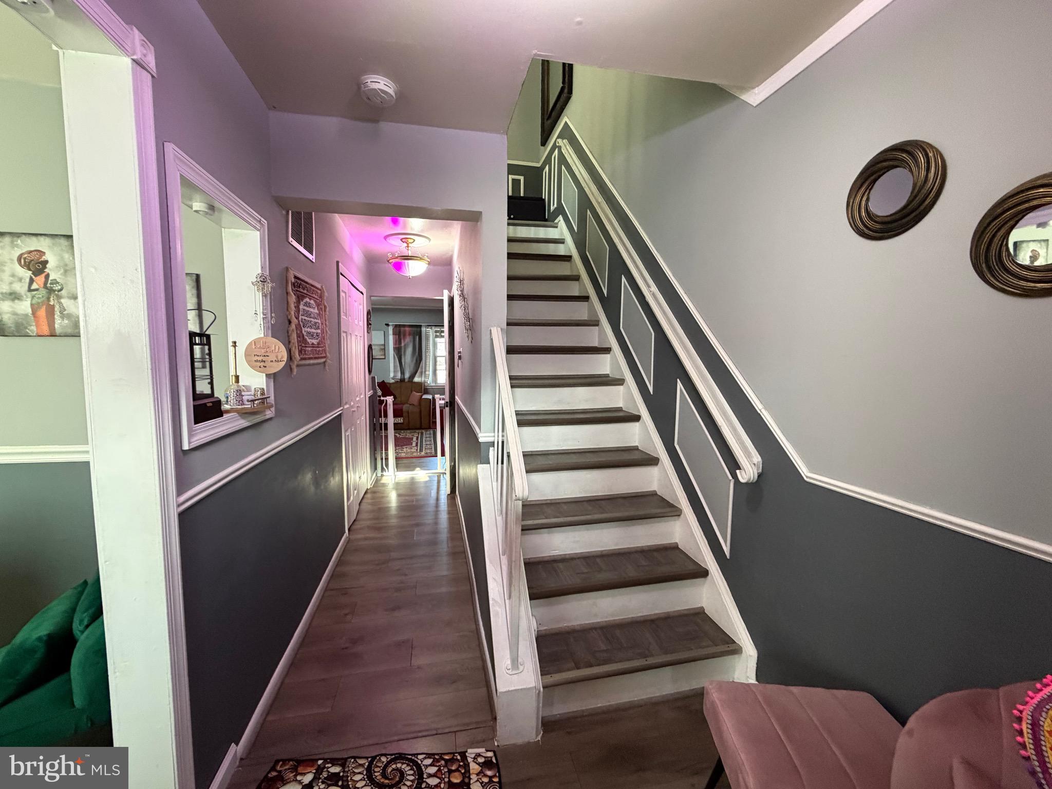 VILLAGE GATE - Residential