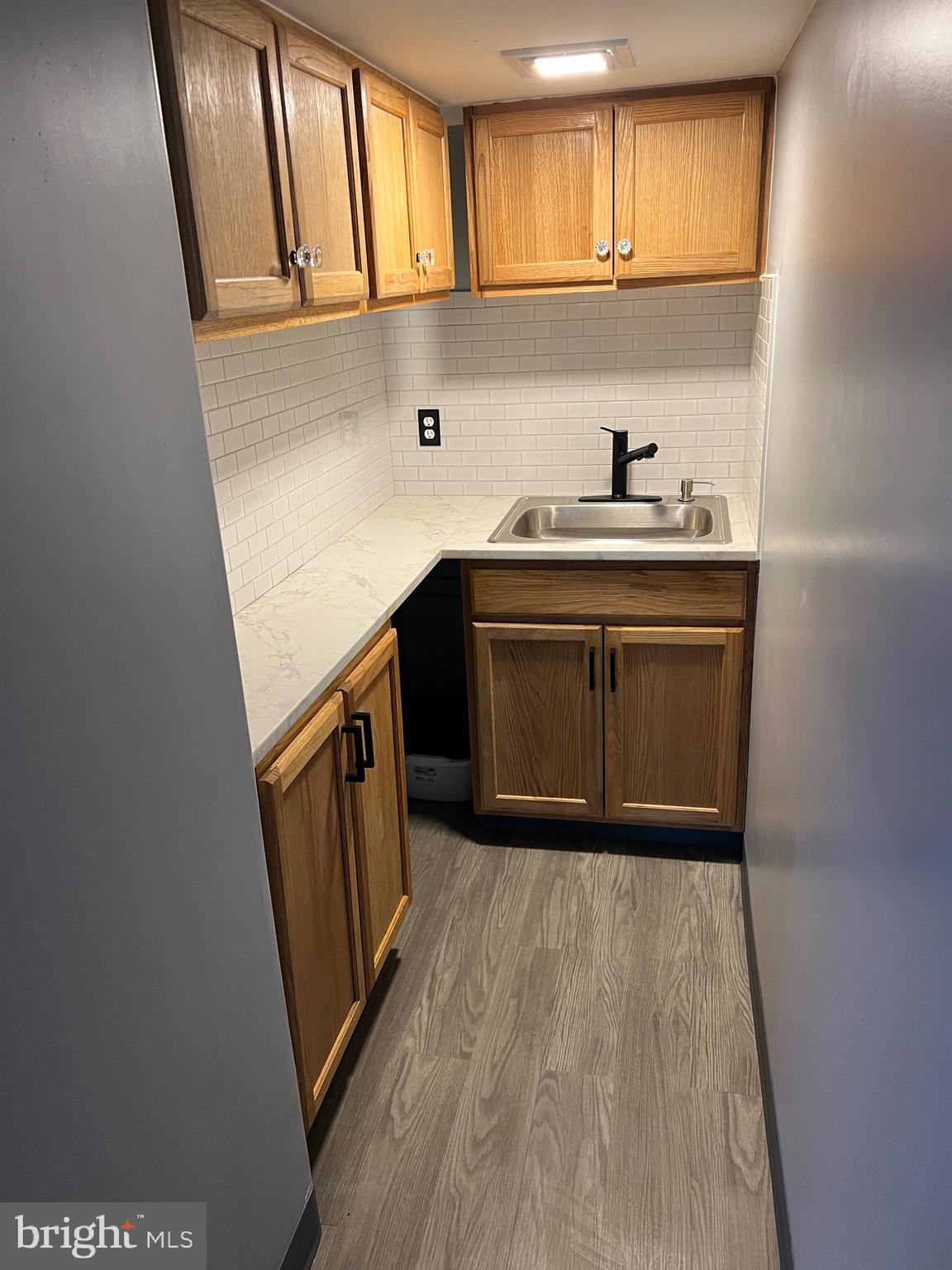 VILLAGE GATE - Residential