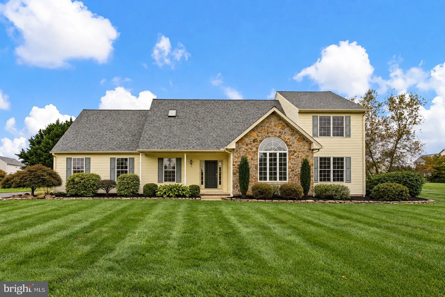 122 W Harvest Drive, New Castle, DE 19720