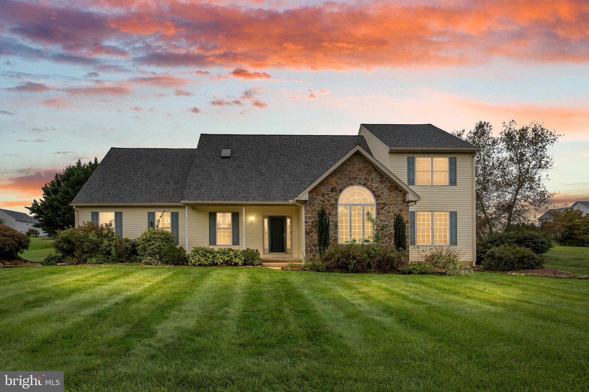 122 W HARVEST DRIVE