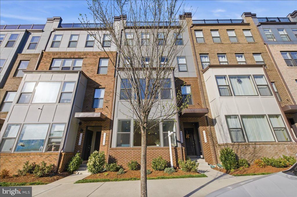 Photo of 13538 Sayward Boulevard #109, HERNDON, VA 20171 (MLS # VAFX2301240)