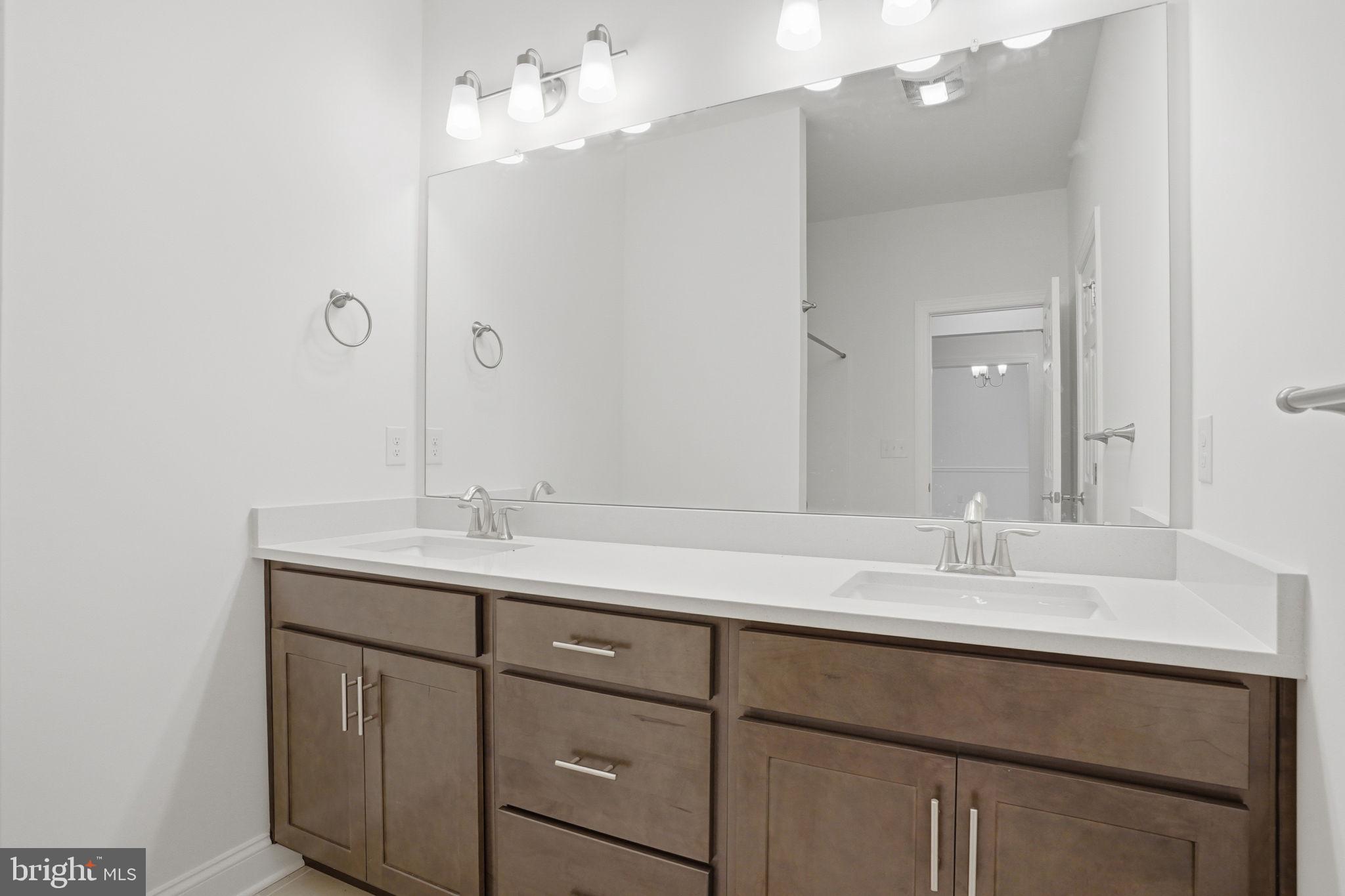 ESTATES AT MILTON CROSSING - Residential