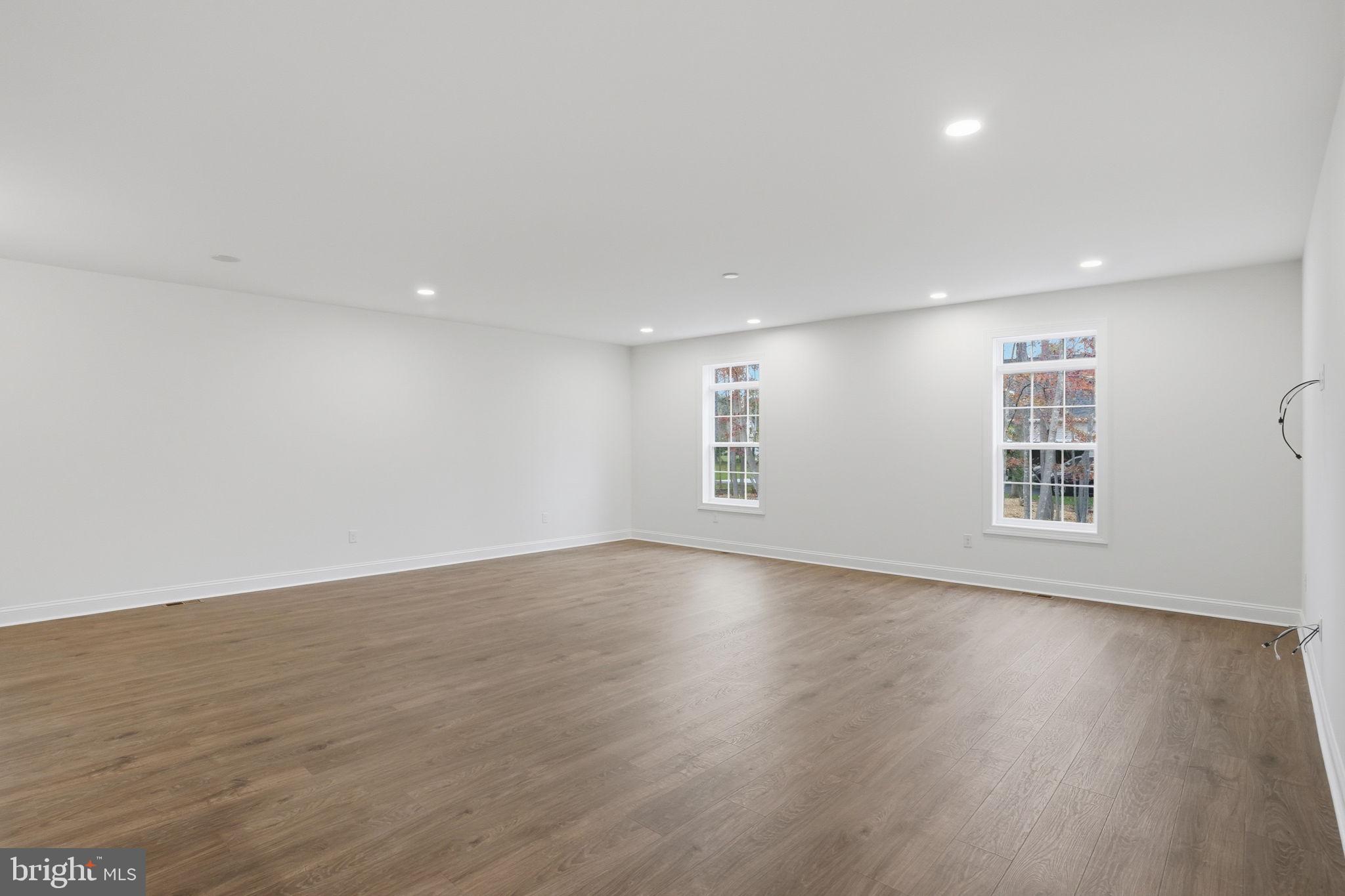 ESTATES AT MILTON CROSSING - Residential