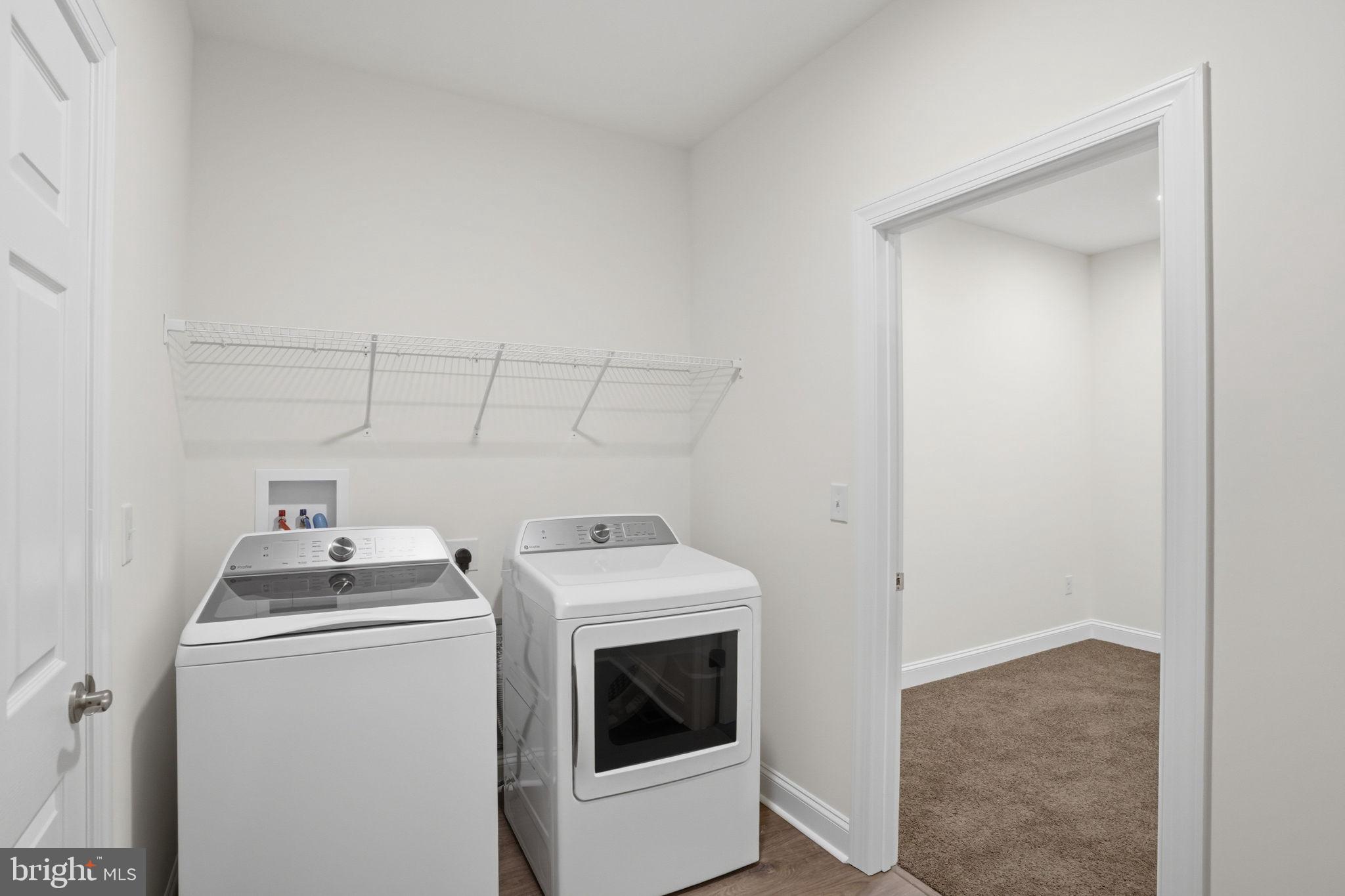 ESTATES AT MILTON CROSSING - Residential