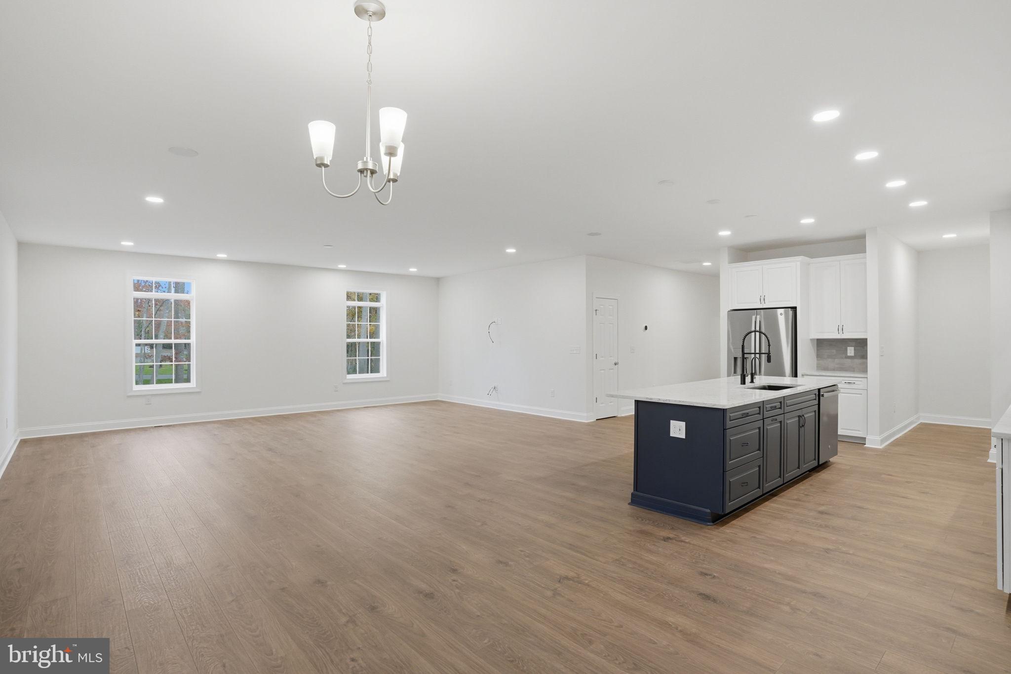 ESTATES AT MILTON CROSSING - Residential