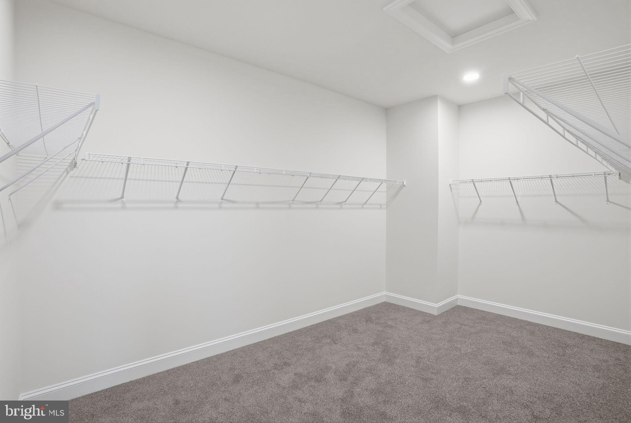 ESTATES AT MILTON CROSSING - Residential