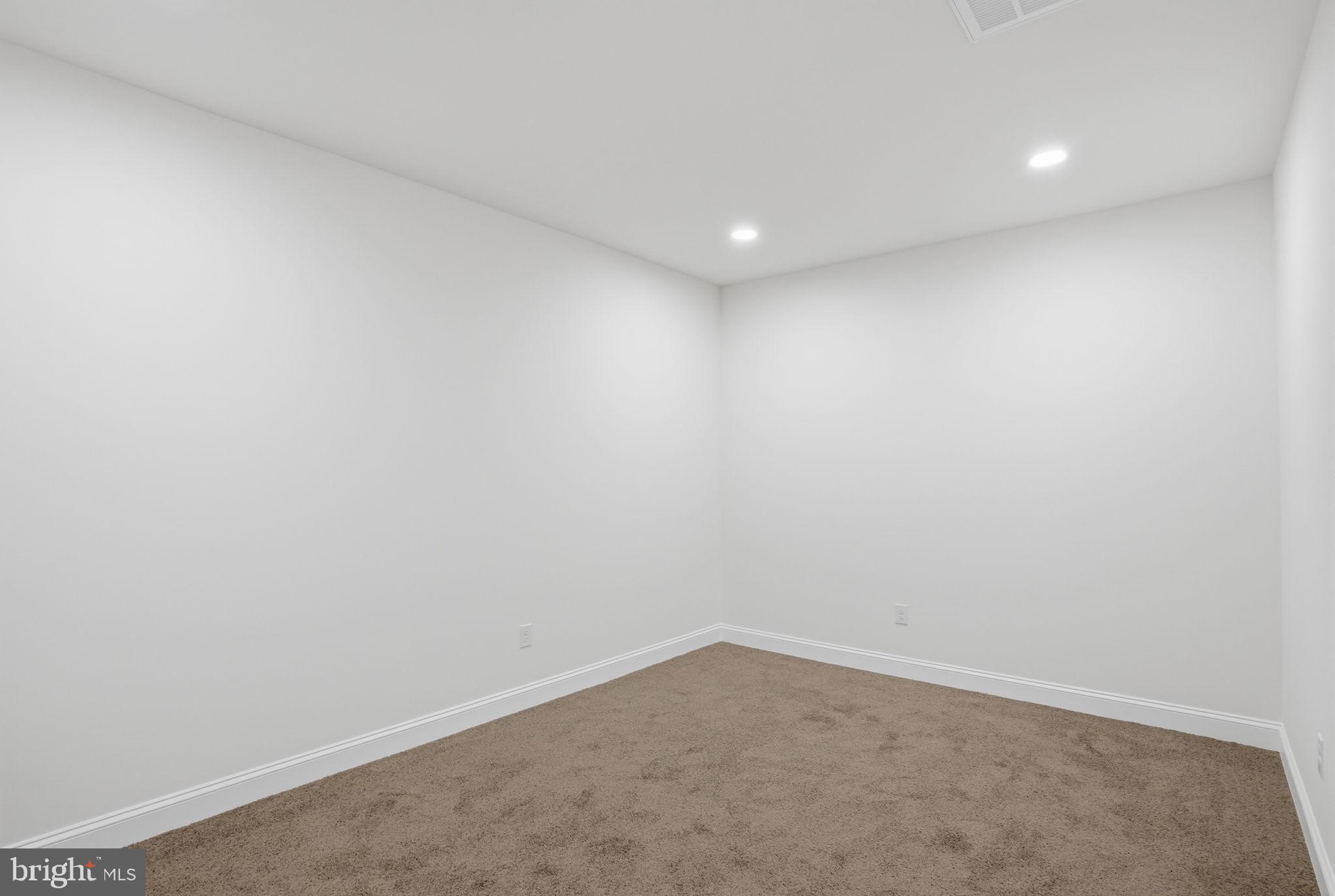 ESTATES AT MILTON CROSSING - Residential