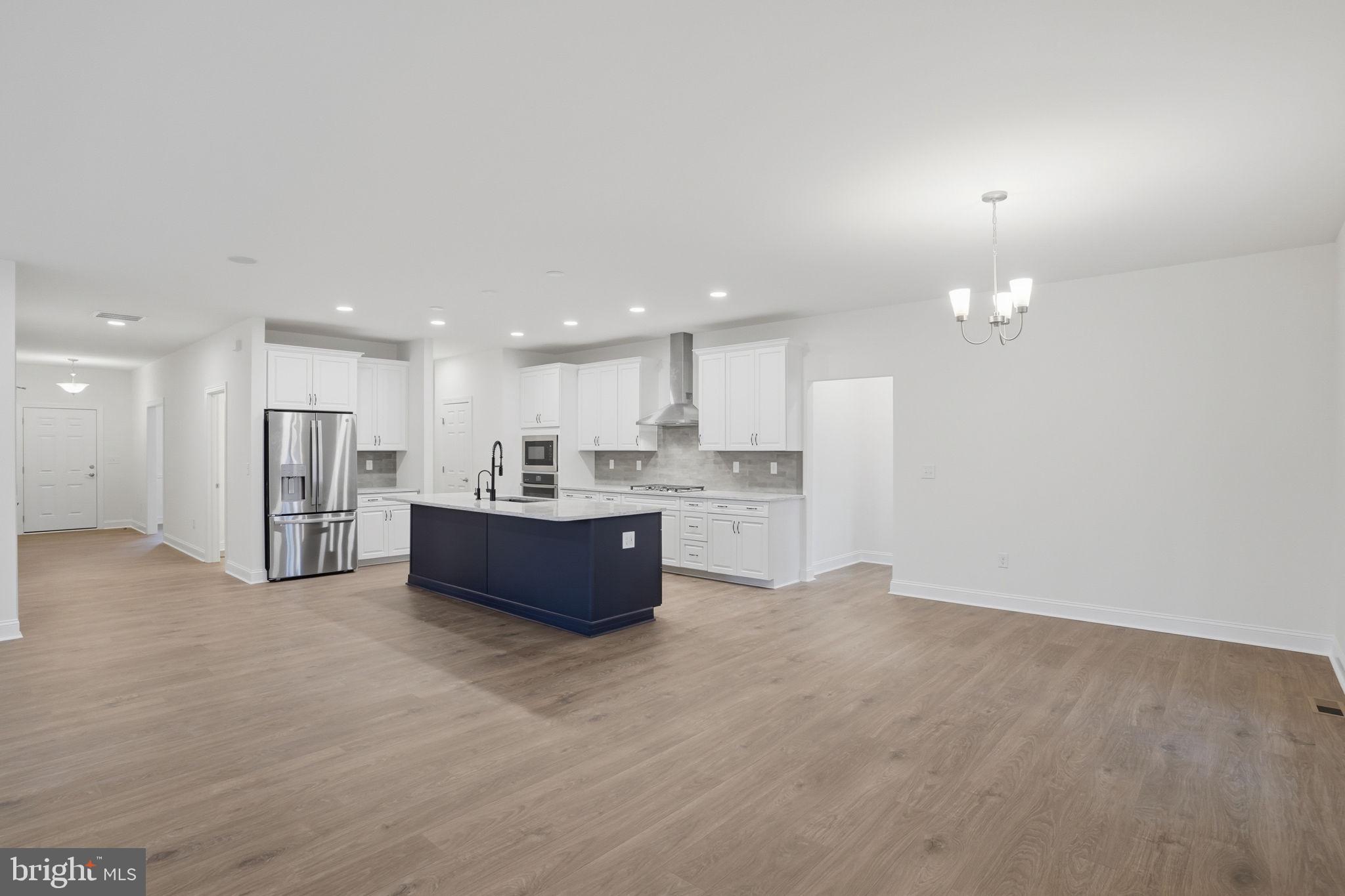 ESTATES AT MILTON CROSSING - Residential