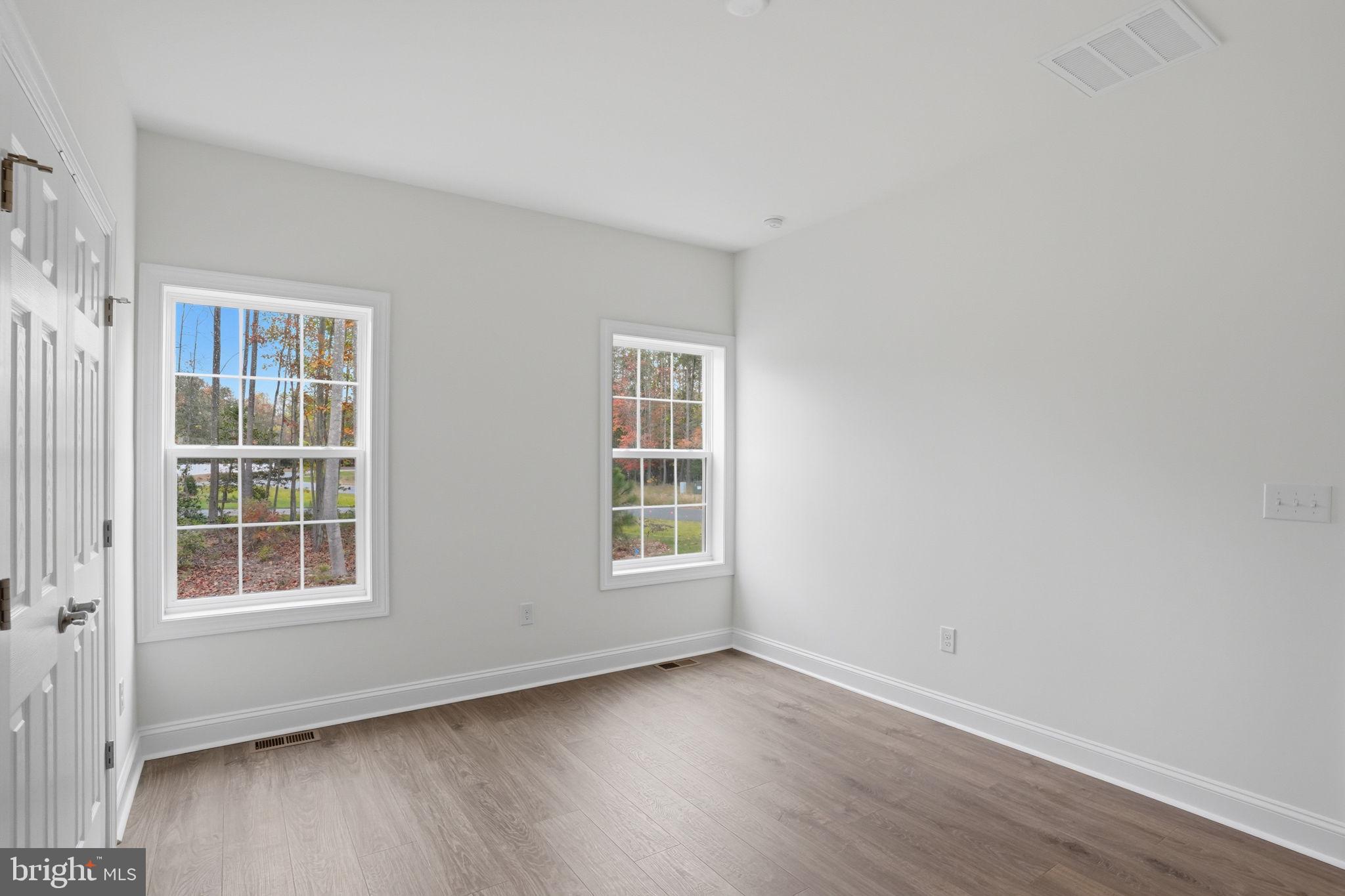 ESTATES AT MILTON CROSSING - Residential