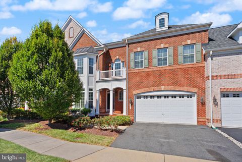 3884 BILLBERRY DRIVE FAIRFAX VA 22033