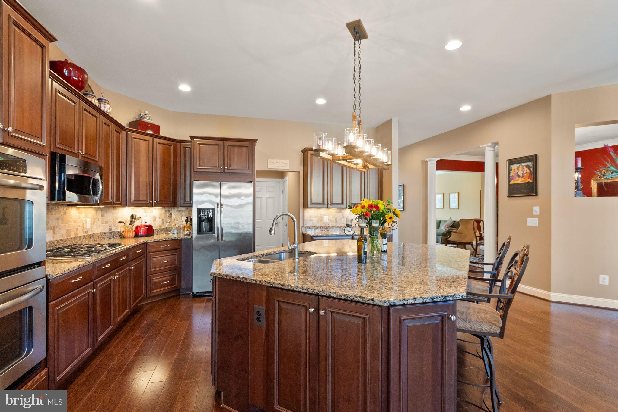 KENSINGTON MANOR - Residential