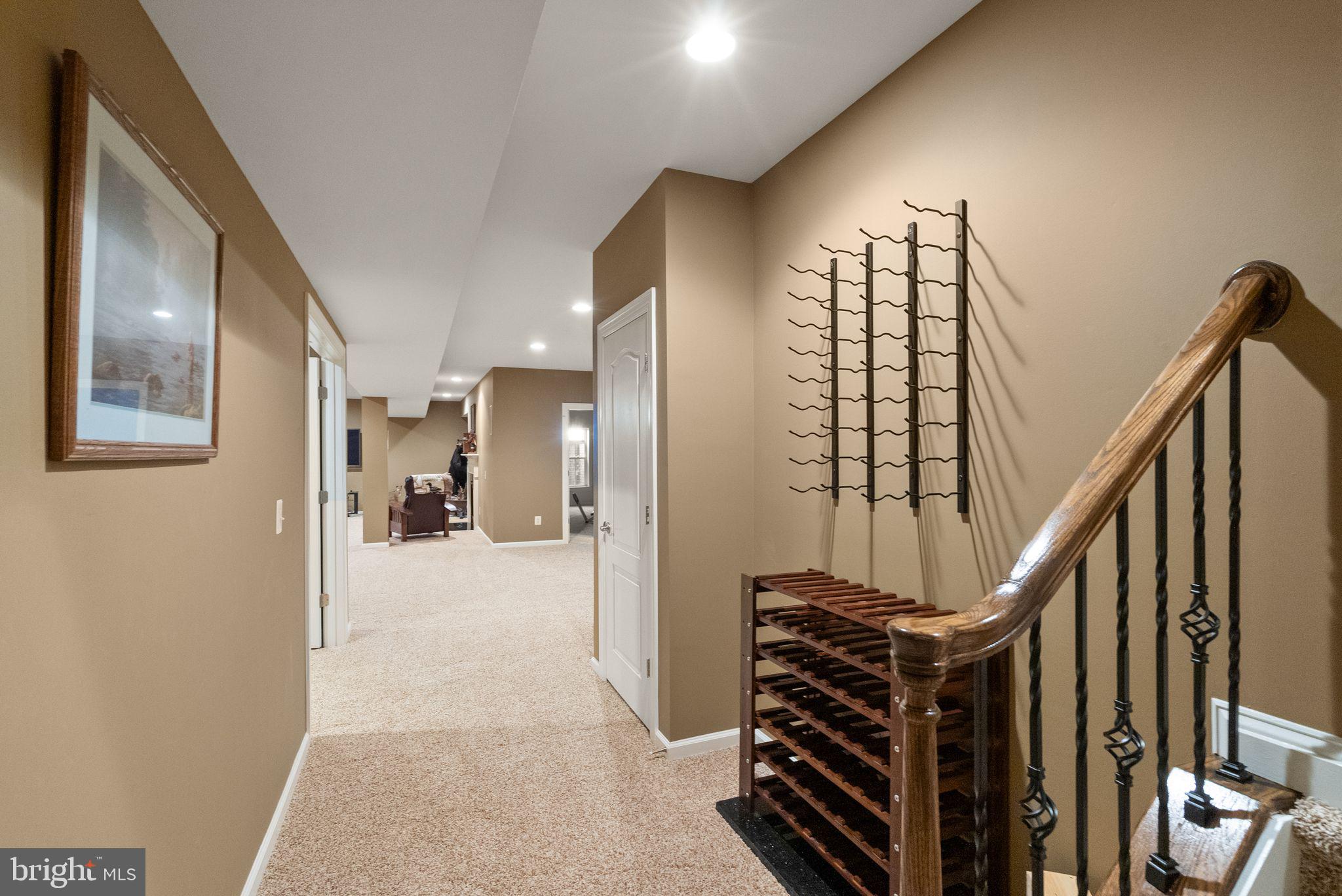 KENSINGTON MANOR - Residential