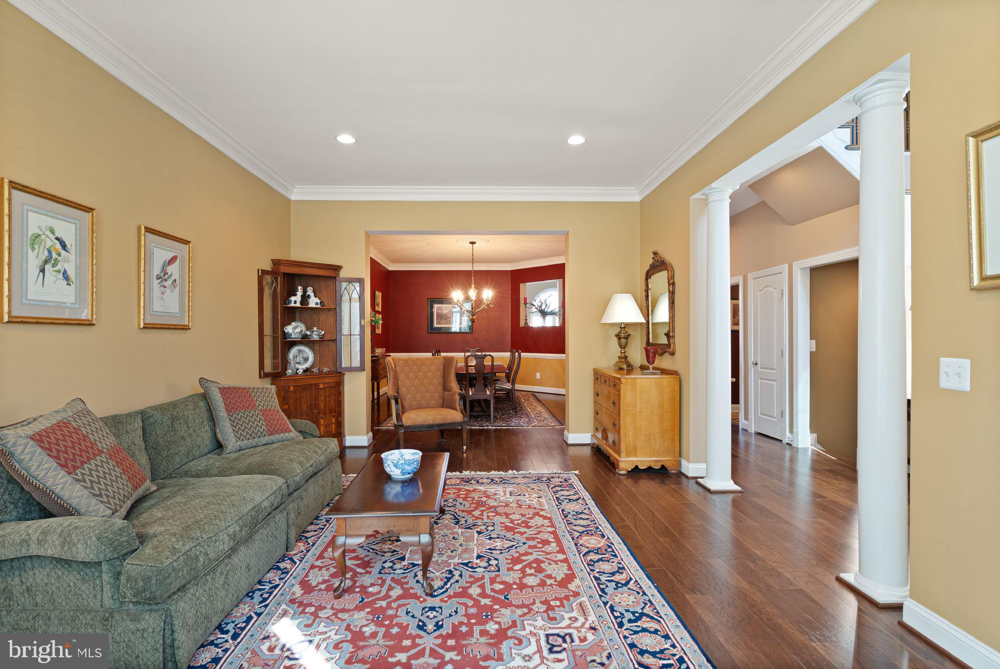 KENSINGTON MANOR - Residential