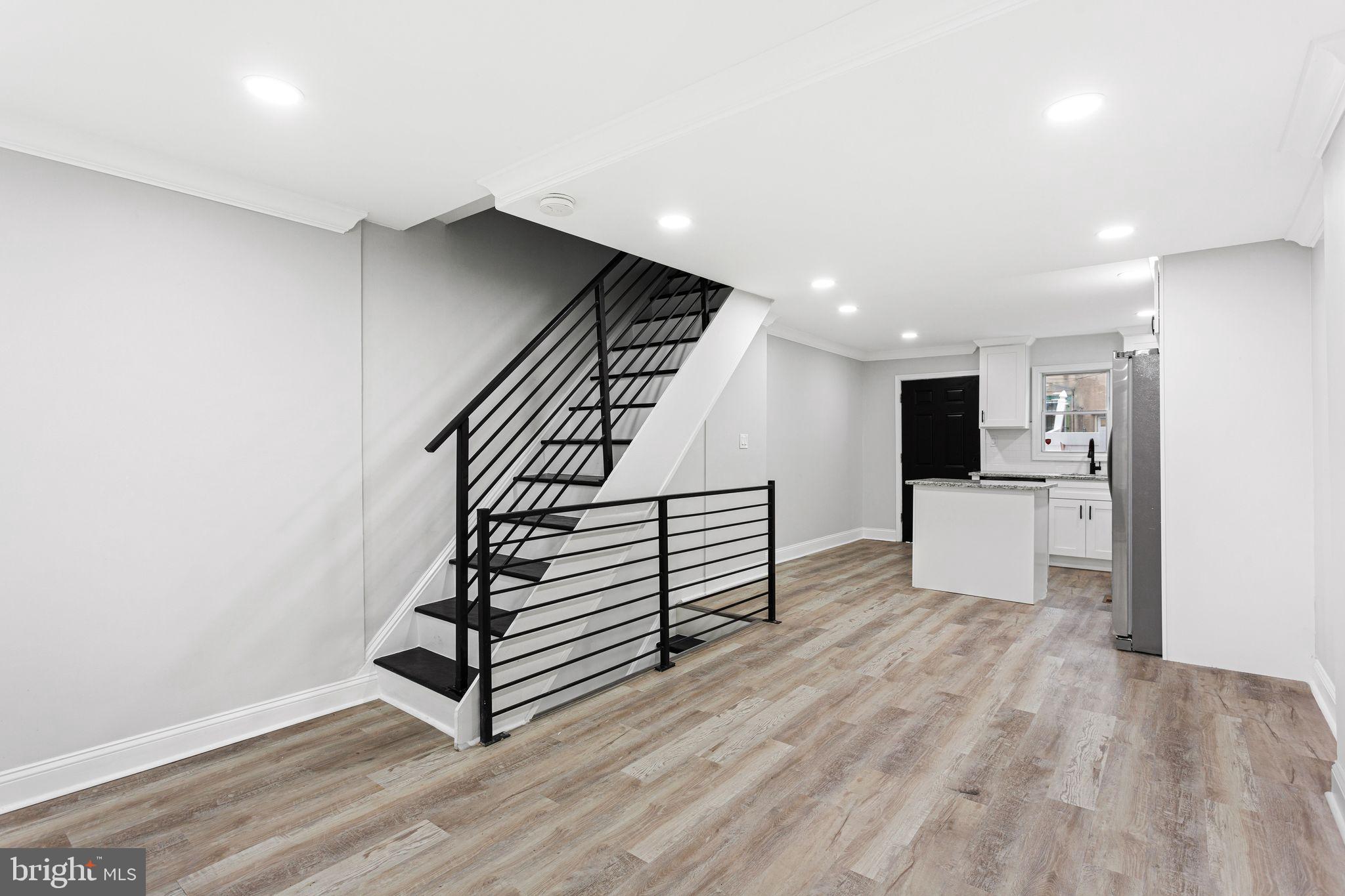 POINT BREEZE - Residential