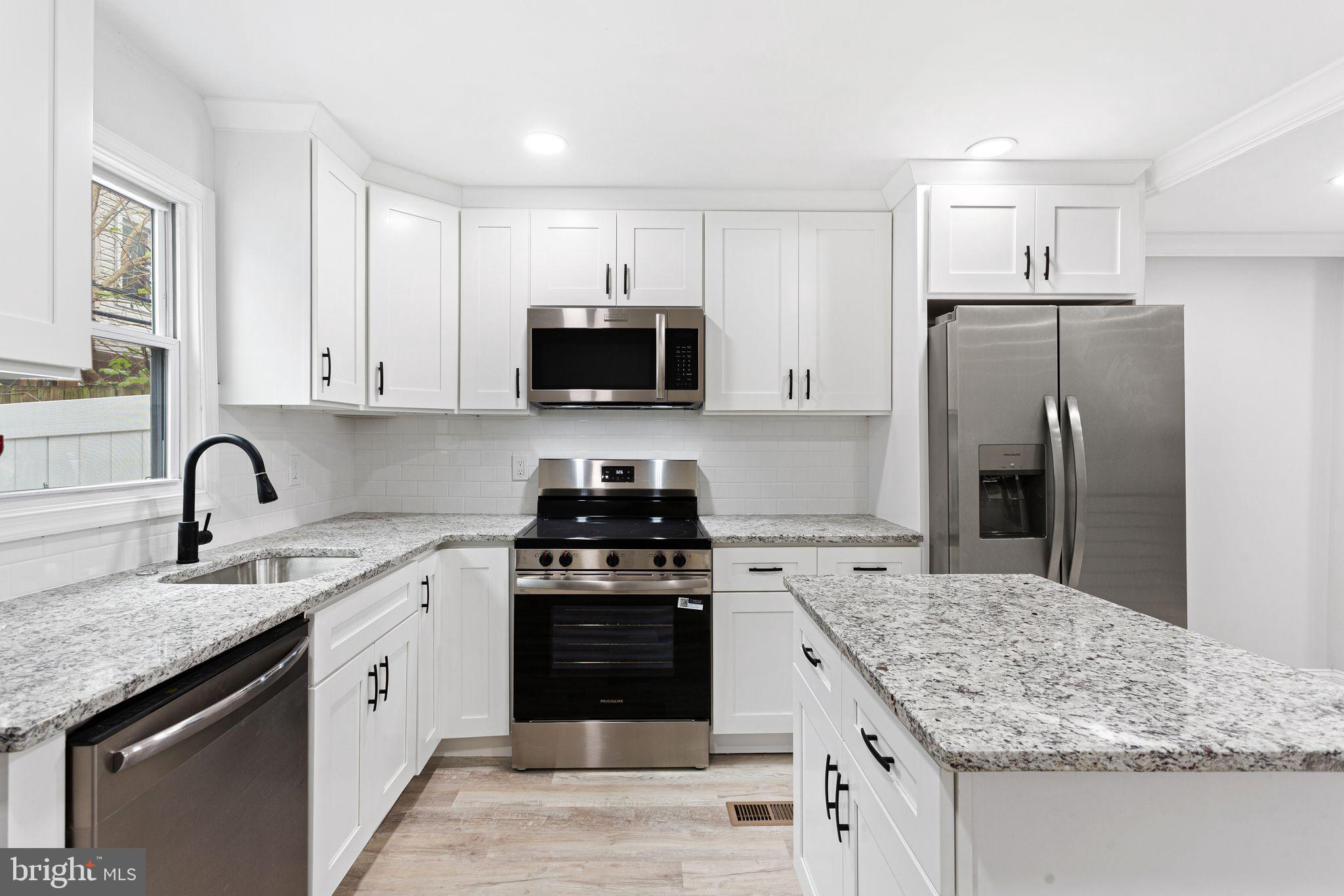 POINT BREEZE - Residential