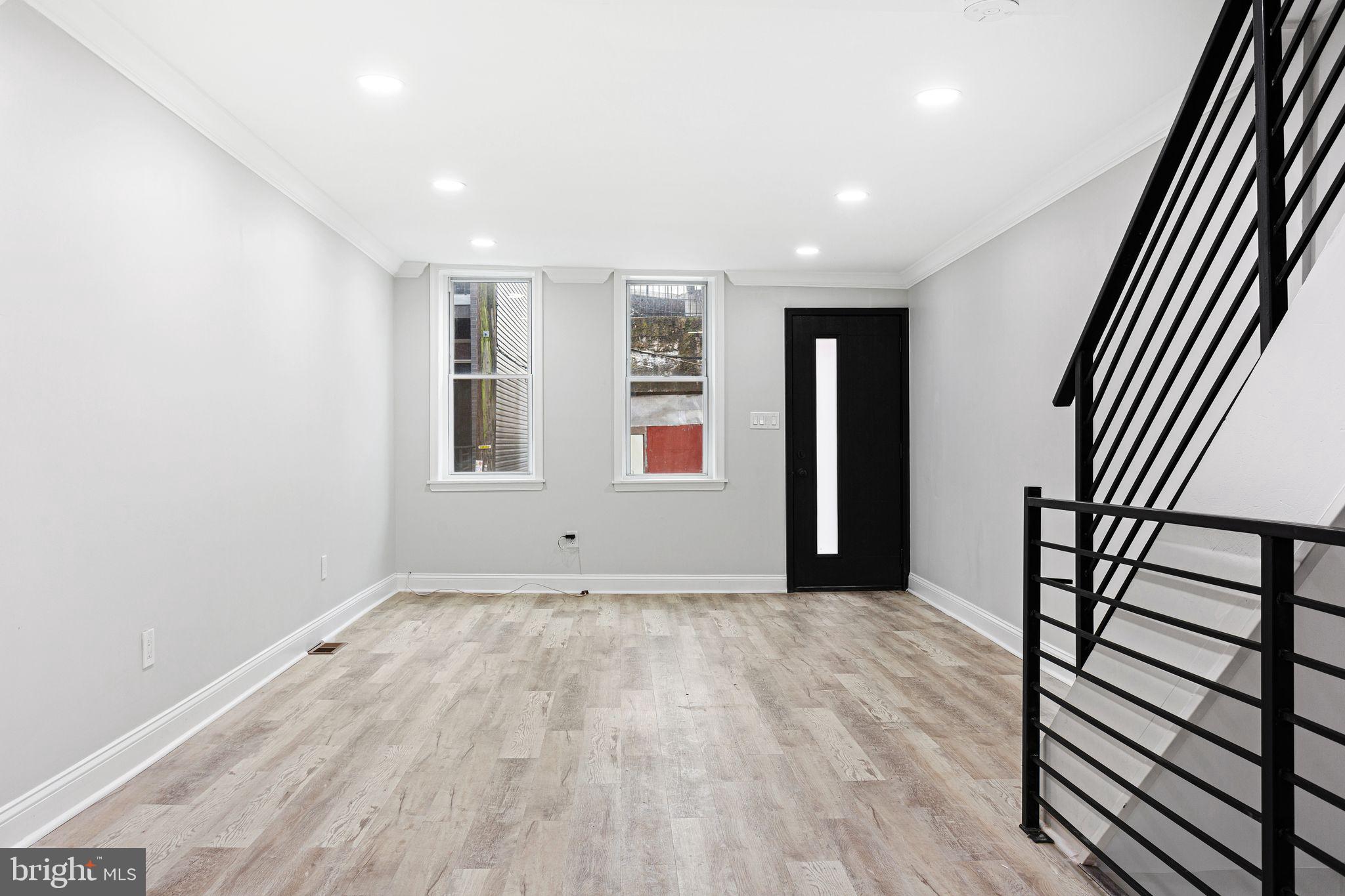 POINT BREEZE - Residential