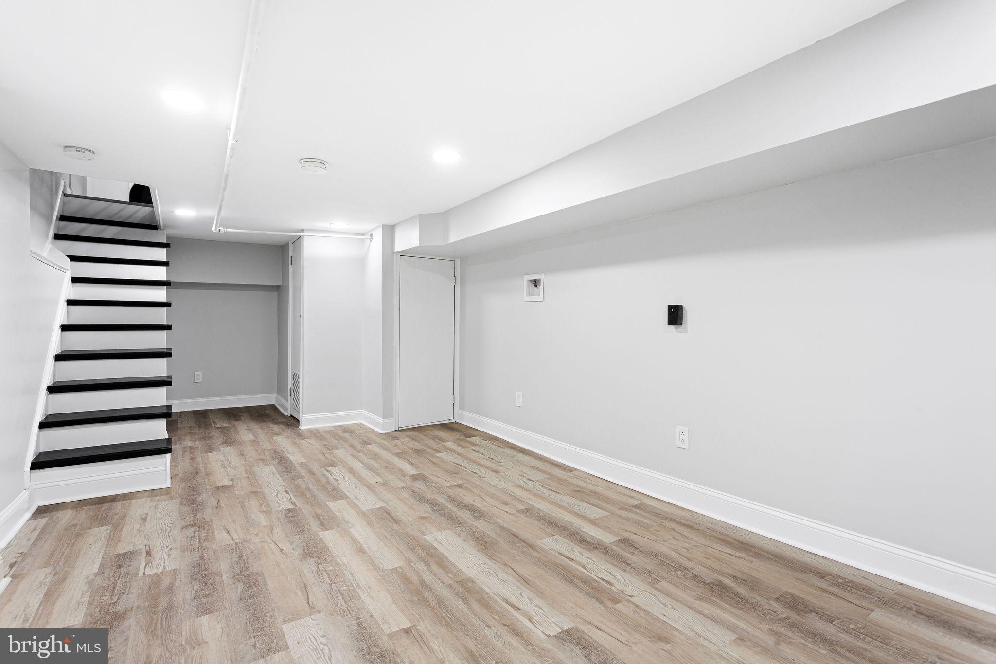 POINT BREEZE - Residential