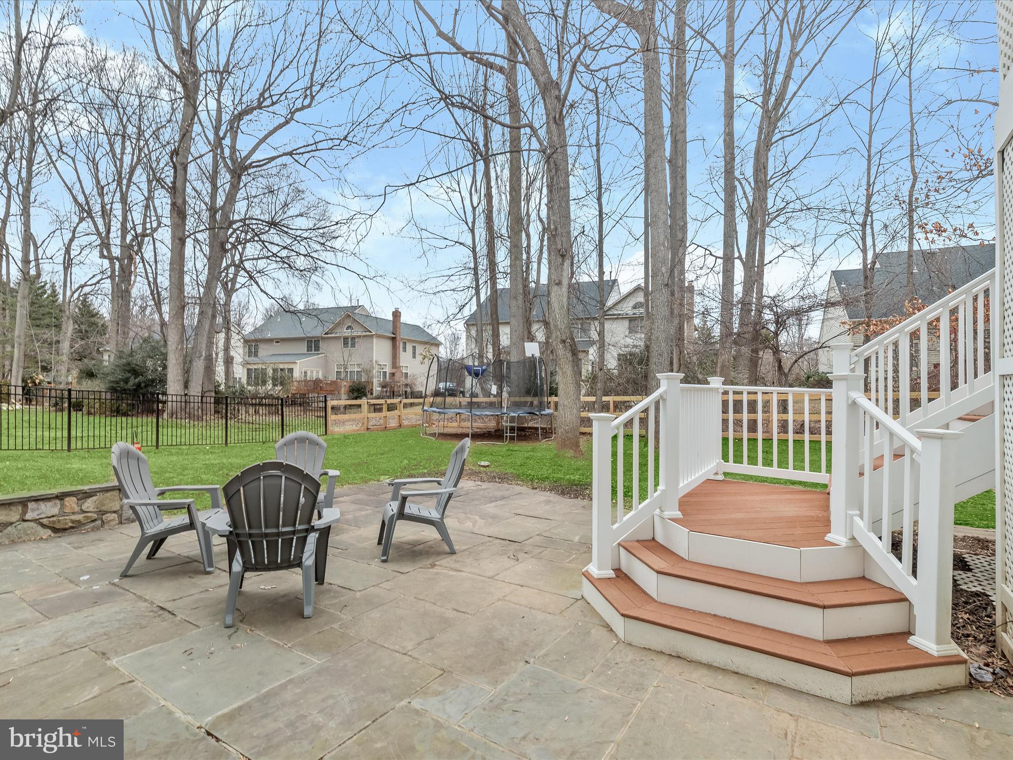 SMALLS NURSERY - Residential