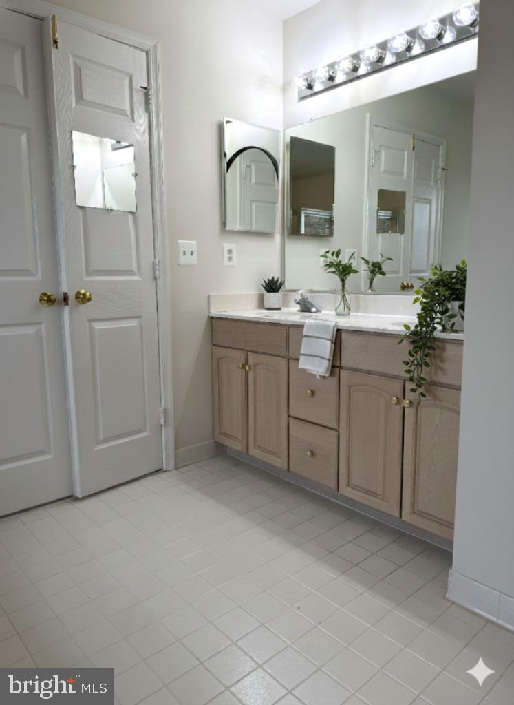 GREEN HILLS - Residential