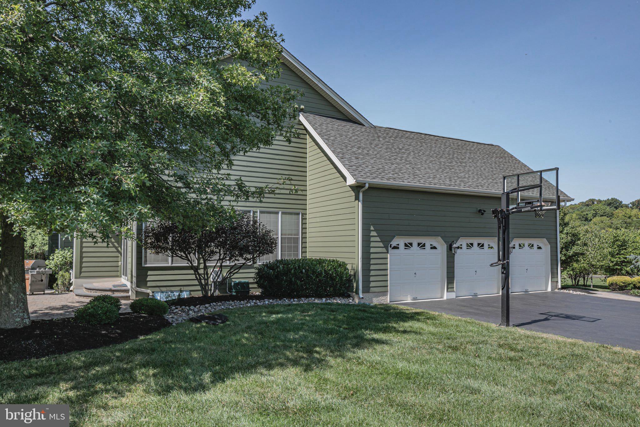 SPRING VALLEY ESTATES - Residential