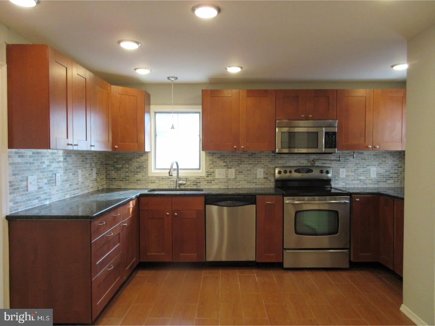 WOODLYN - Residential