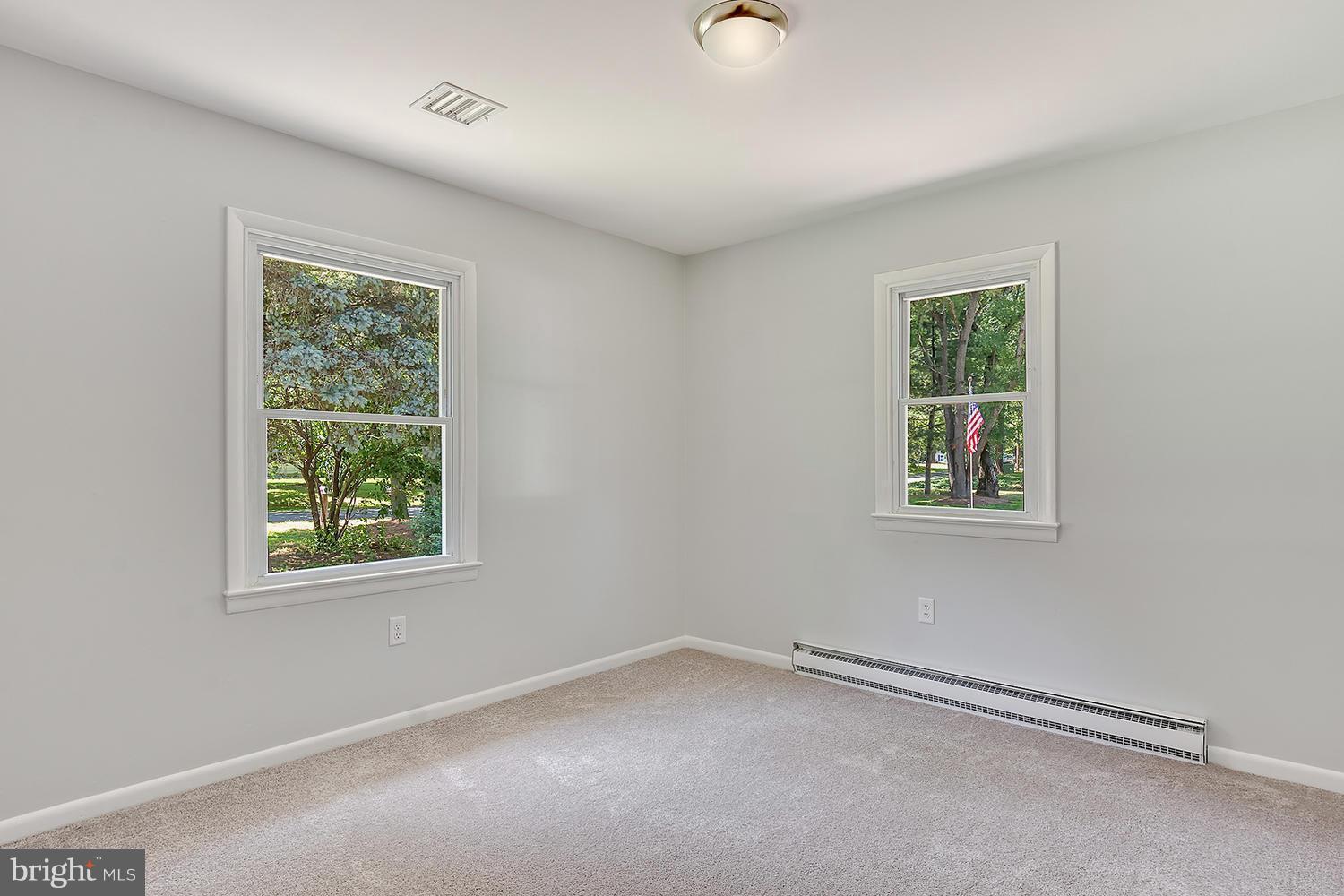 CHESTER HARBOR - Residential