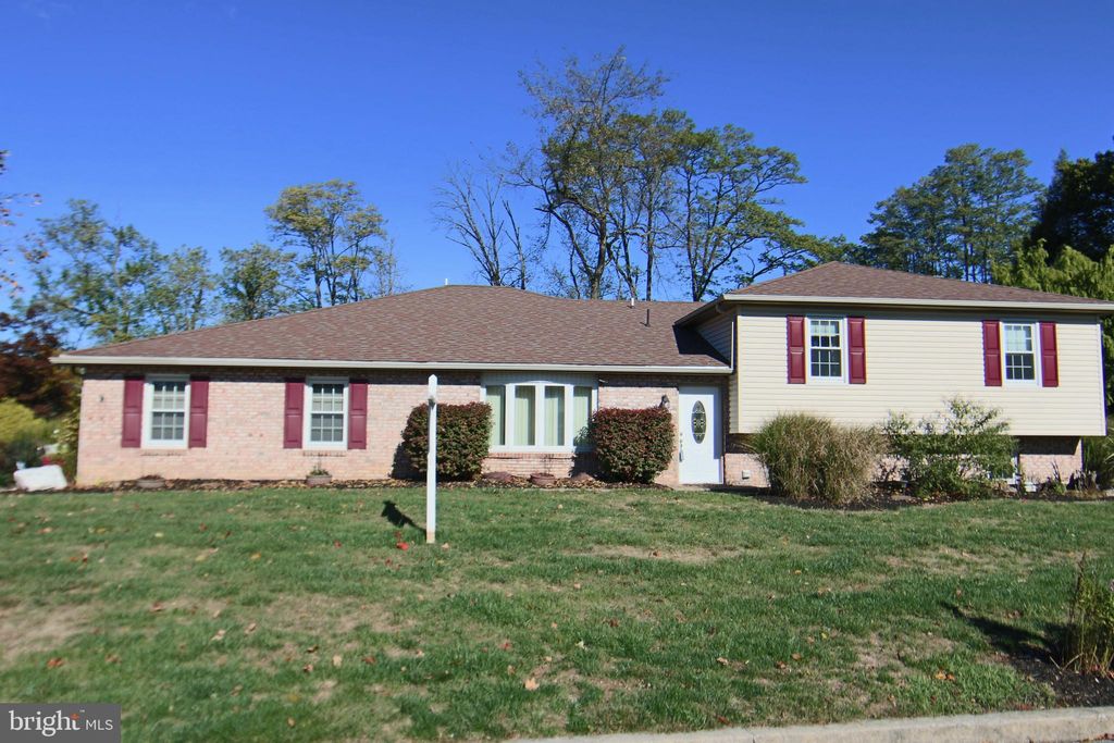 Photo of 4914 Killington Drive, HARRISBURG, PA 17112 (MLS # PADA2049168)