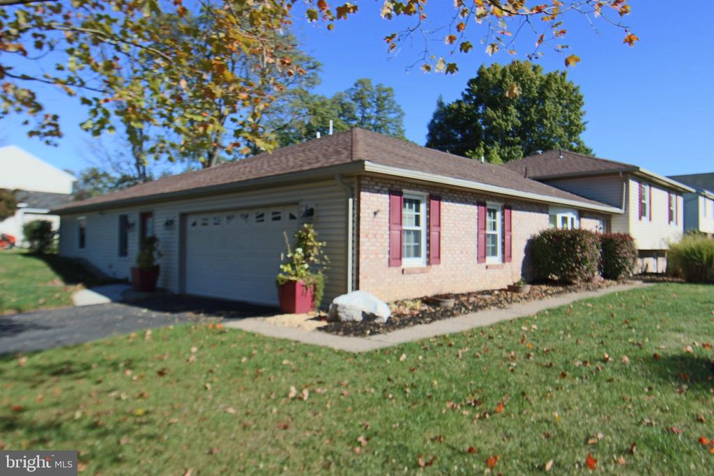 Photo of 4914 Killington Drive, HARRISBURG, PA 17112 (MLS # PADA2049168)