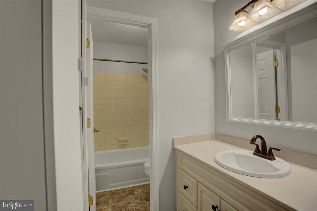 WOODCREST - Residential