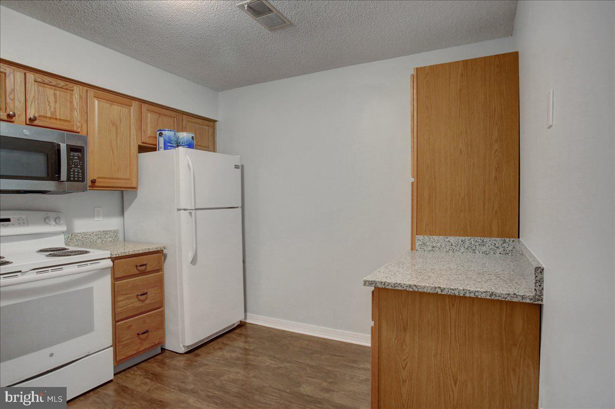 WOODCREST - Residential