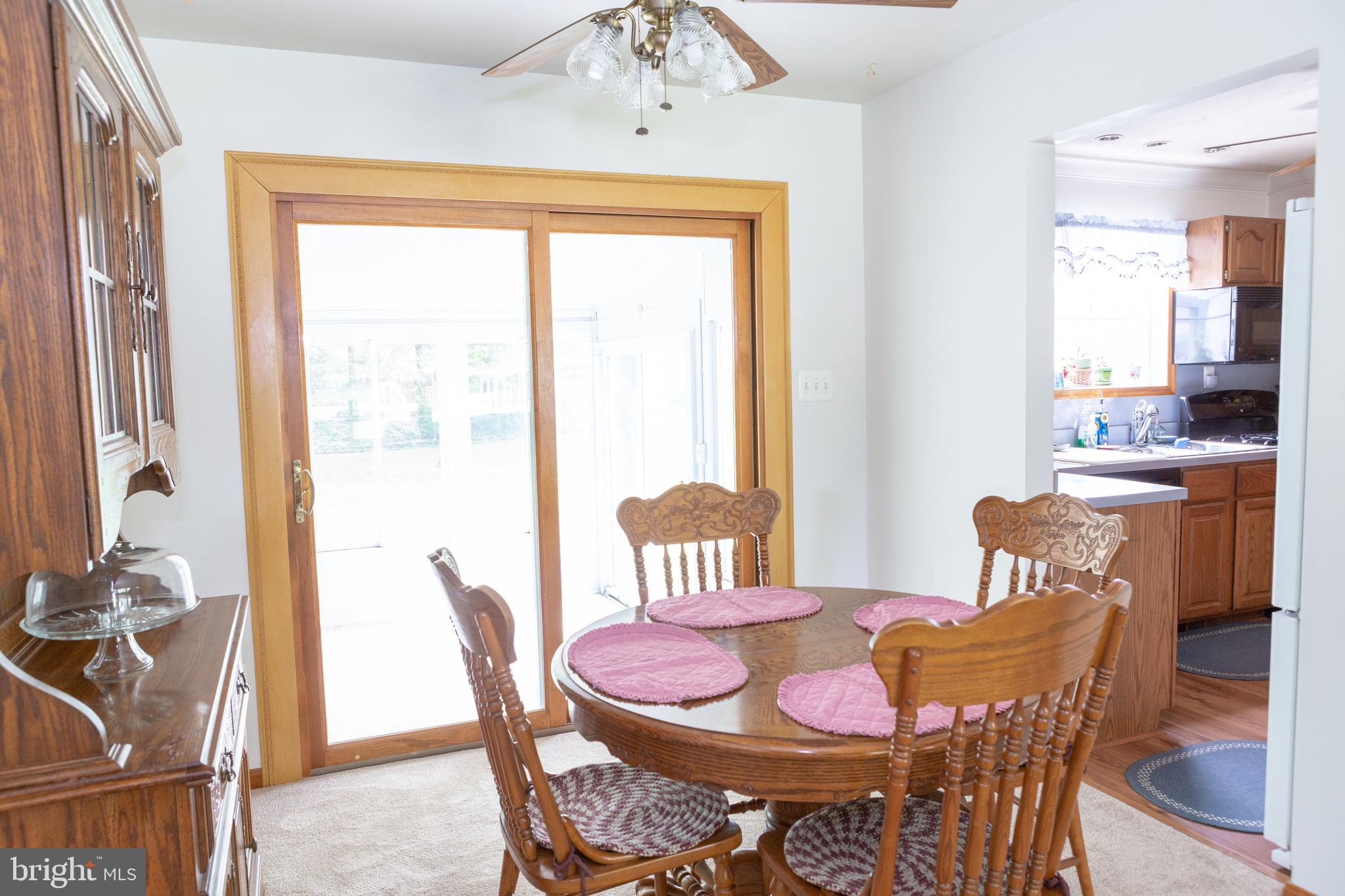 LANDMARK SQUARE - Residential