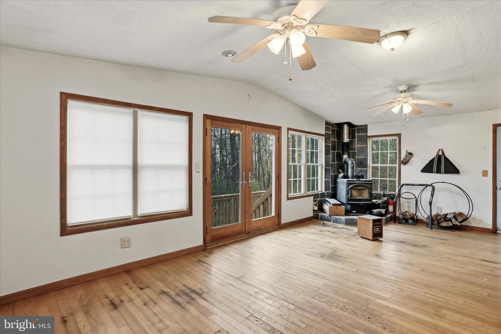 RIVER VIEW - Residential