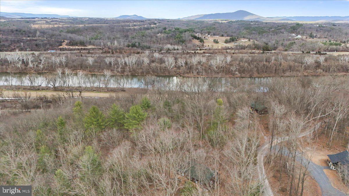 RIVER VIEW - Residential