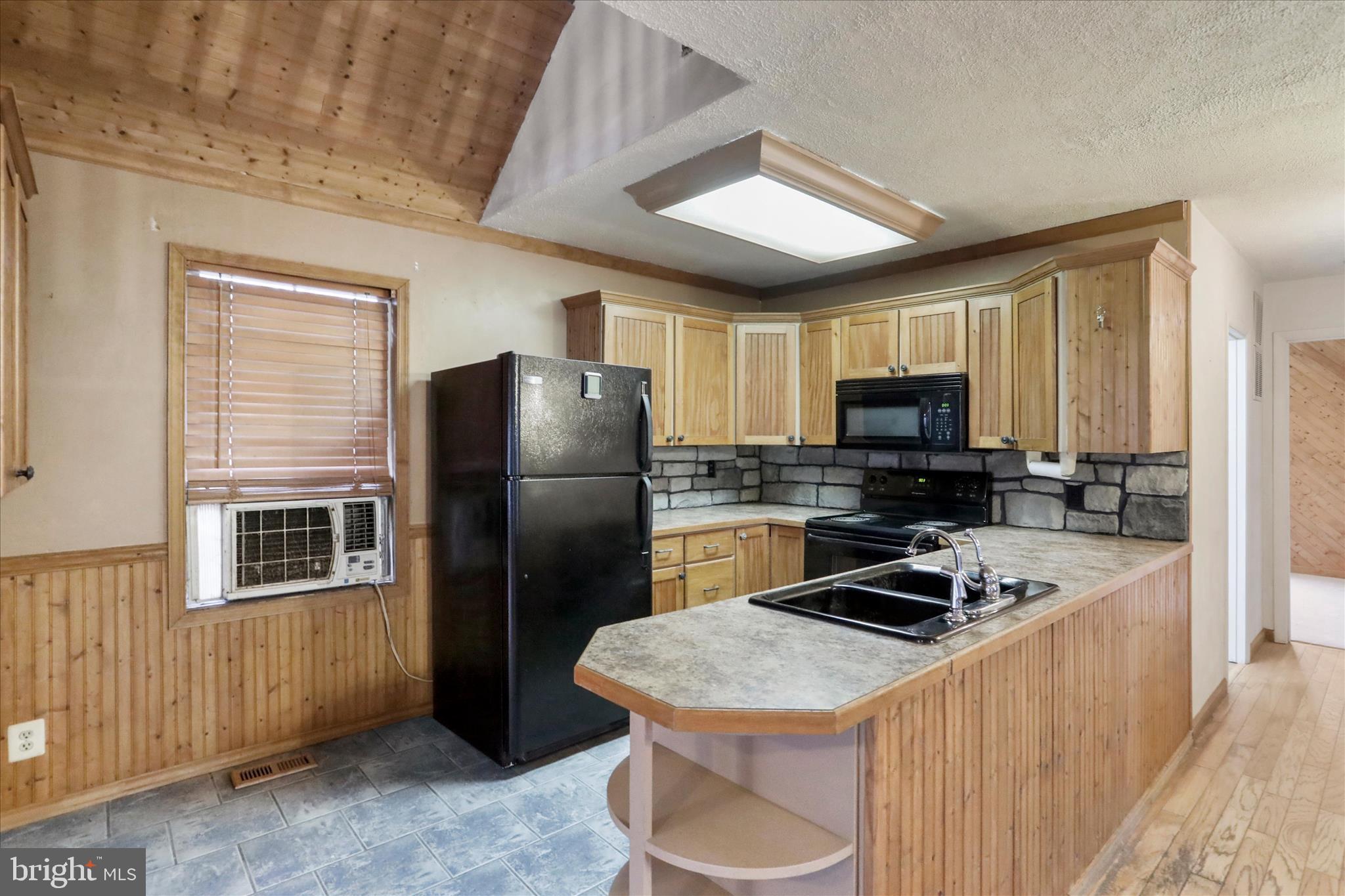 RIVER VIEW - Residential