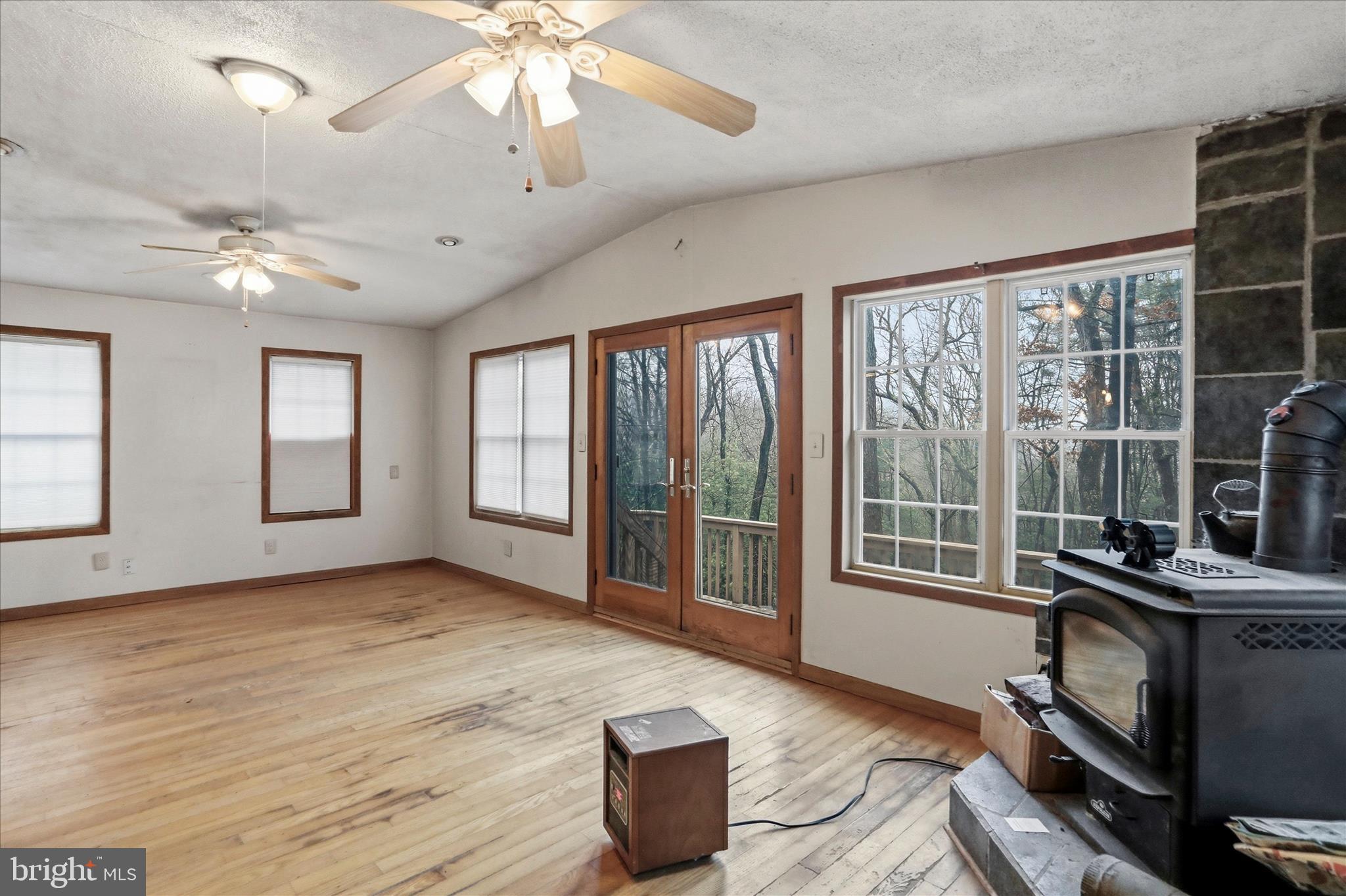 RIVER VIEW - Residential