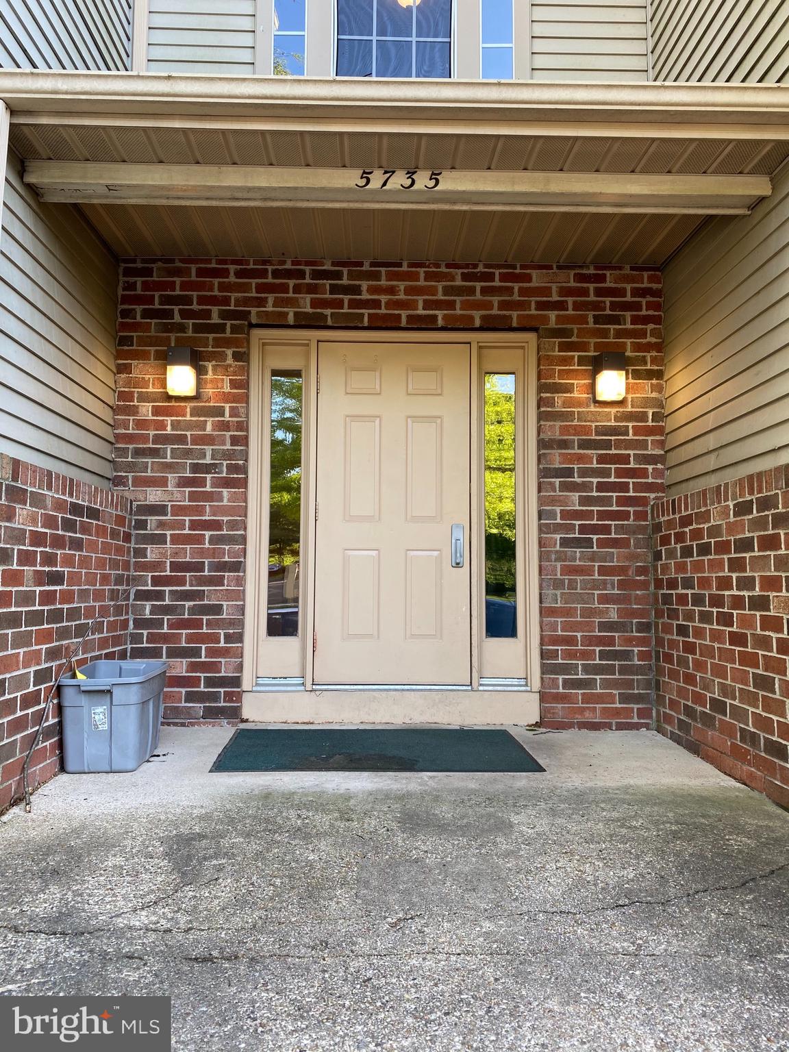 ROCKBURN COMMONS - Residential Lease