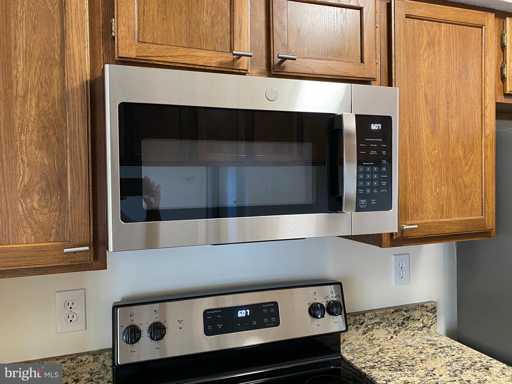 ROCKBURN COMMONS - Residential Lease