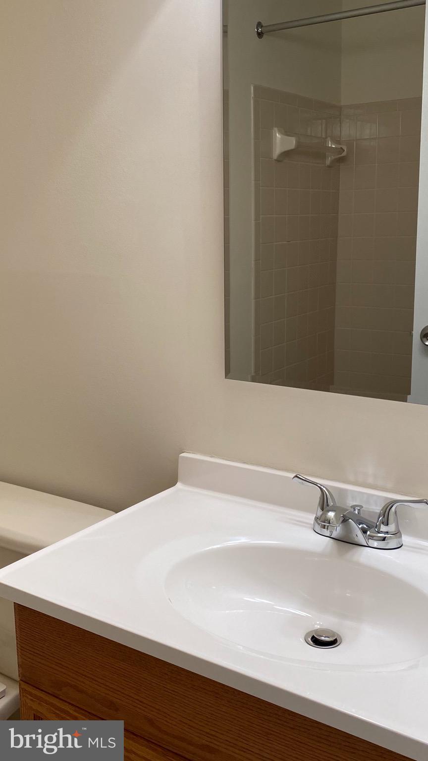 ROCKBURN COMMONS - Residential Lease