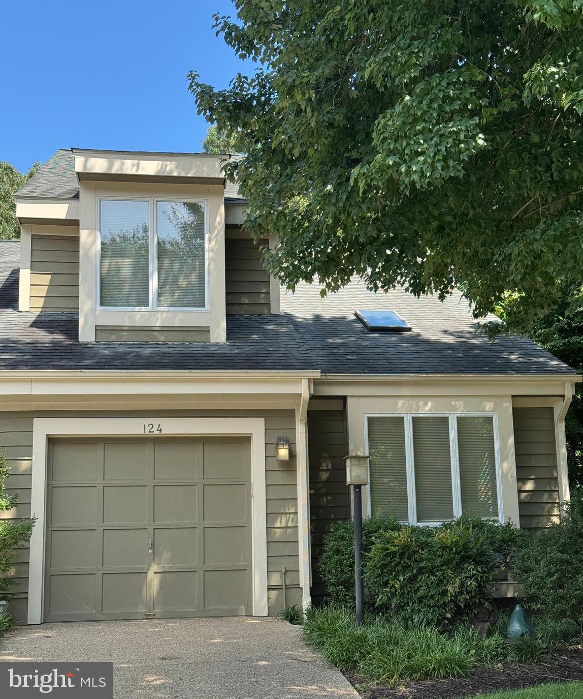 This approximately 2,500 square foot townhome features two/three bedrooms and three and a half bathrooms. The home offers an ELEVATOR for convenient access to main and upper levels.
The open-concept design of the main living area creates a bright and airy atmosphere. The kitchen is equipped with modern appliances and ample counter space and boasts an eating area . The upper level primary bedroom suite boasts a spacious layout and ensuite bathroom. The loft on this level offers flexible space for any of your needs.
The additional bedrooms provide comfortable accommodations for guests or household members. The three and a half bathrooms throughout the home ensure privacy and convenience. Walk out from the lower level family room and den to the patio through sliding doors.
Situated in a well-maintained, water privileged community, this property offers a desirable lifestyle with access to shared amenities including water front/beach picnic area and kayak rack,tennis and basketball courts, playground,wooded walking trails, all within easy walking or driving distance to shopping and dining along the Riva Road corridor.