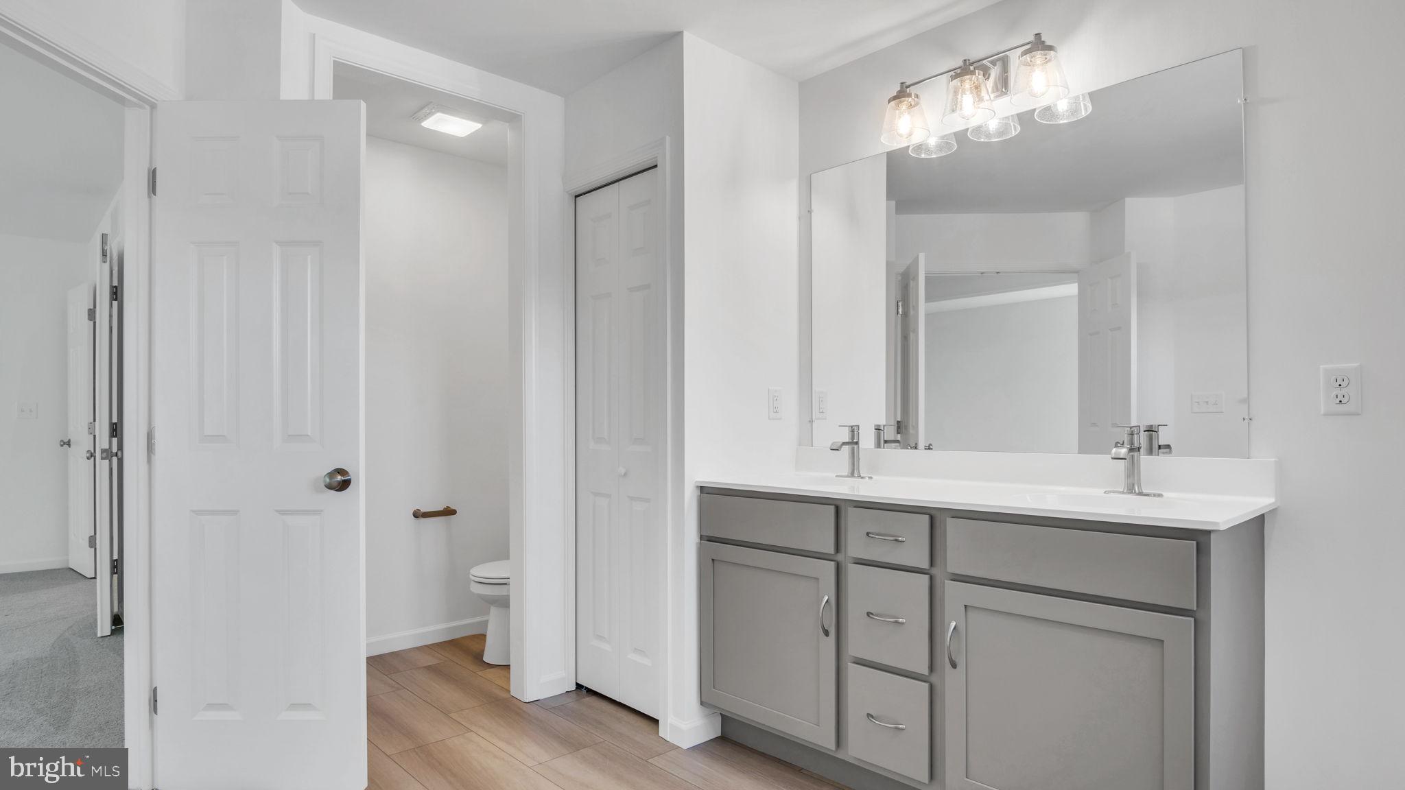 ROCKVILLE ESTATES - Residential