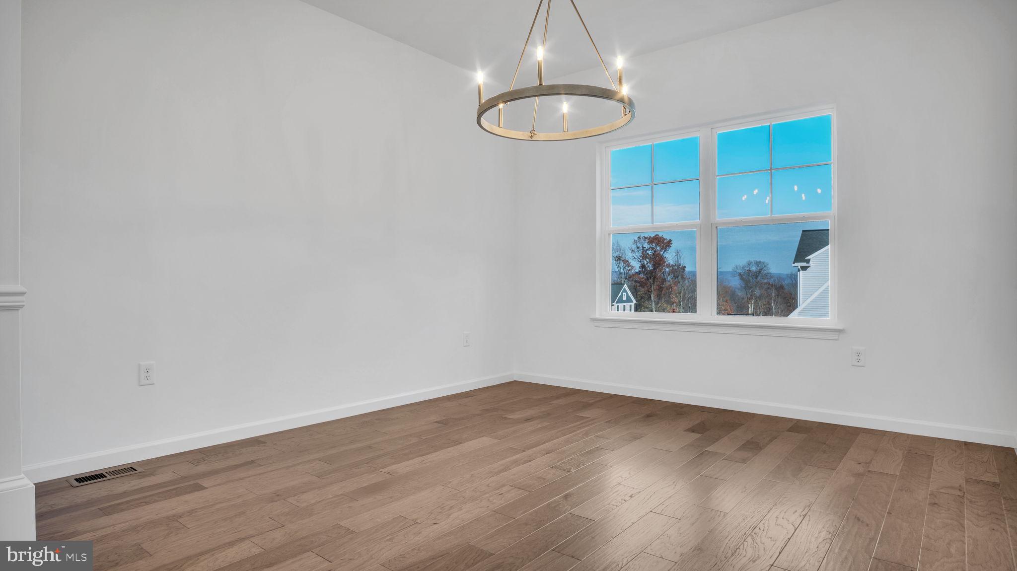 ROCKVILLE ESTATES - Residential