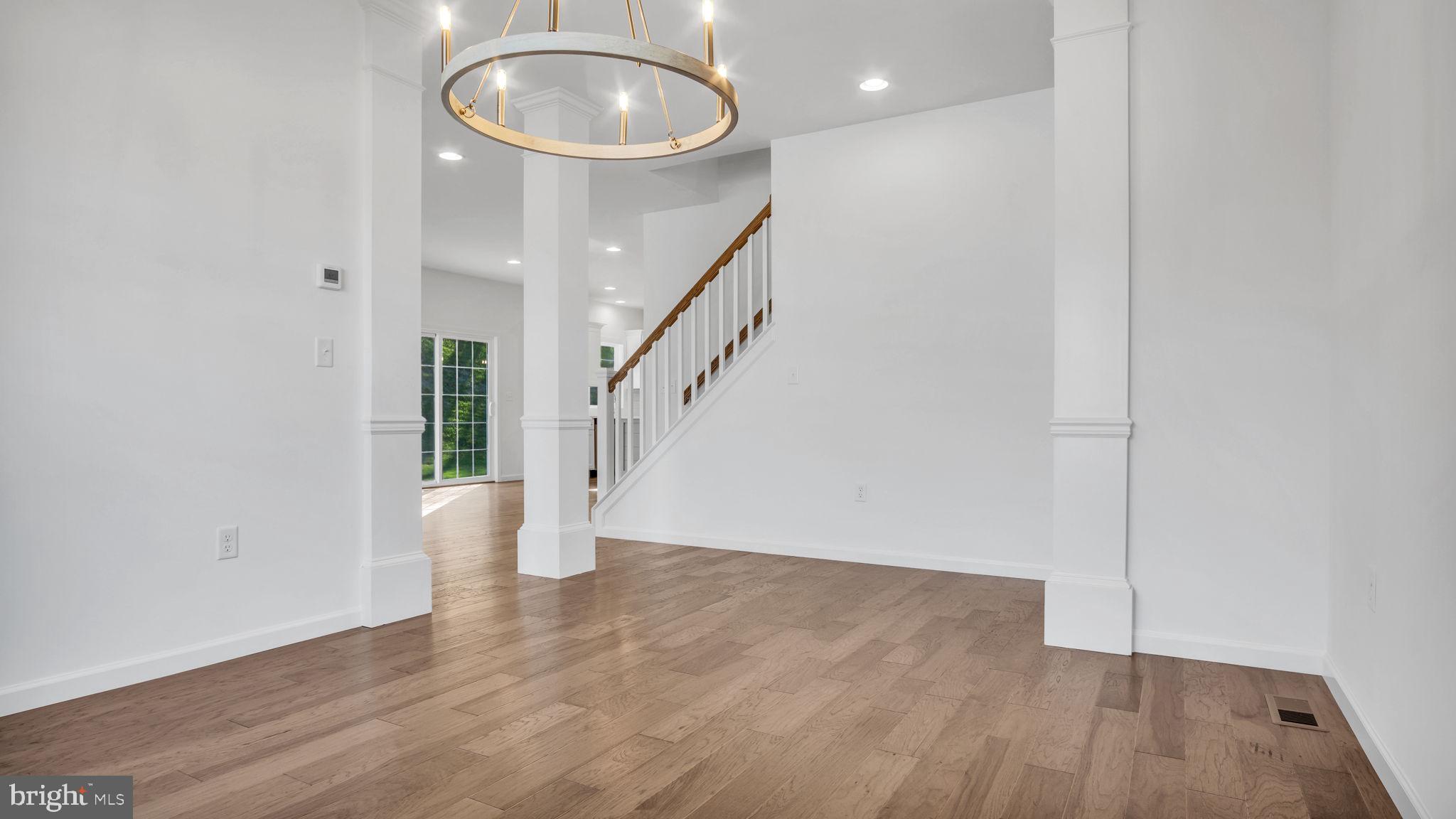 ROCKVILLE ESTATES - Residential