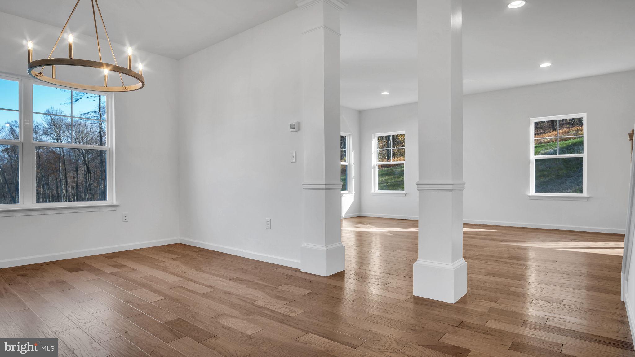 ROCKVILLE ESTATES - Residential